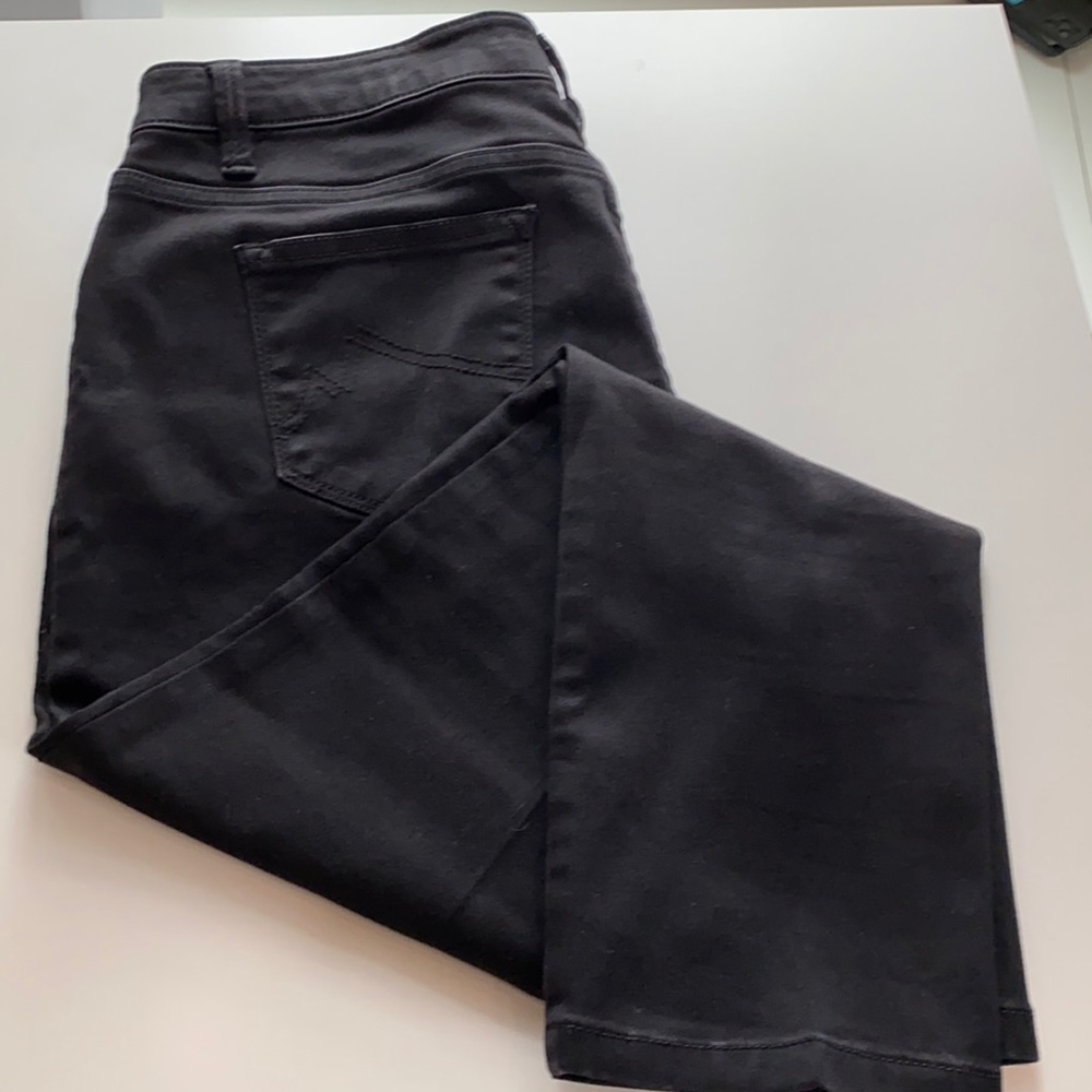 Max Jeans Black Crop Size 10